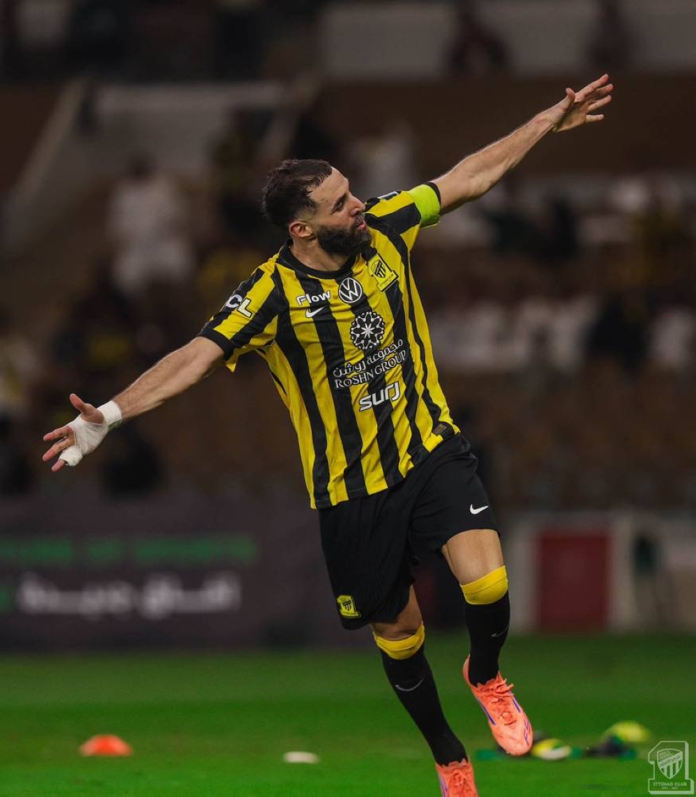 البنز-يلمع-برقم-رائع