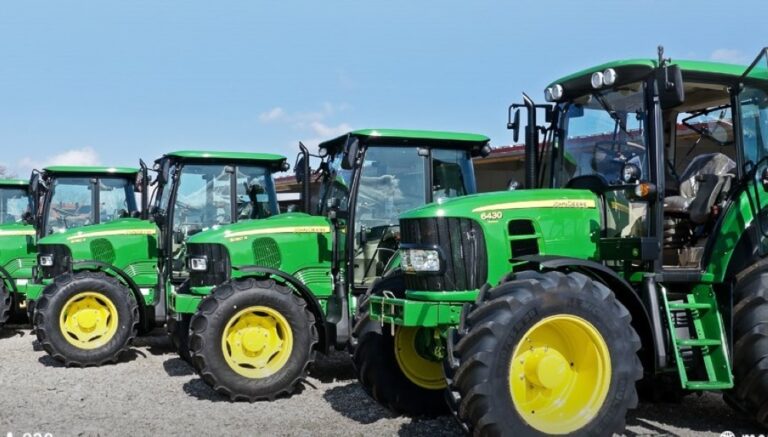 رسميًا.-منع-بيع-المعدات-الزراعية-بلا-كتيب-تشغيل-وبطاقة-جمركية