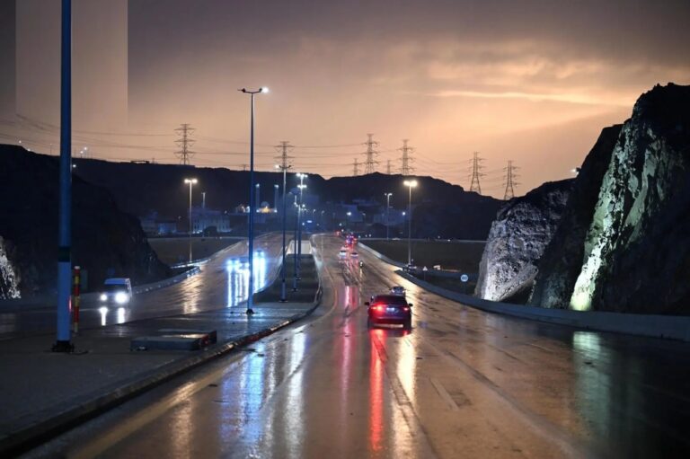 طقس-الثلاثاء.-استمرار-الأمطار-الخفيفة-على-أجزاء-من-مكة-المكرمة