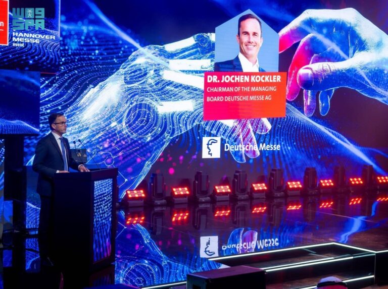 وزير-الصناعة-والثروة-المعدنية-يفتتح-معرض-التحول-الصناعي-في-السعودية-2025