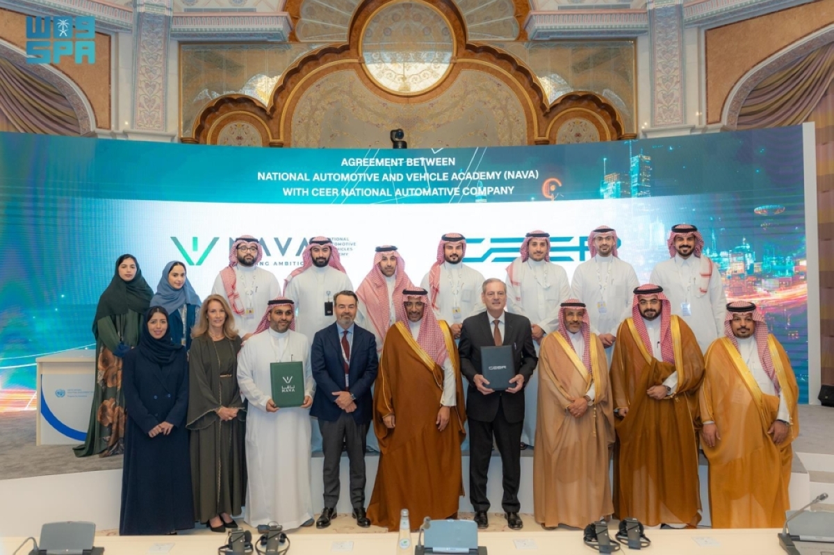 وزارة-الصناعة-ترعى-توقيع-اتفاقيات-نوعية-لتطوير-الكفاءات-الوطنية-في-الصناعات-عالية-القيمة