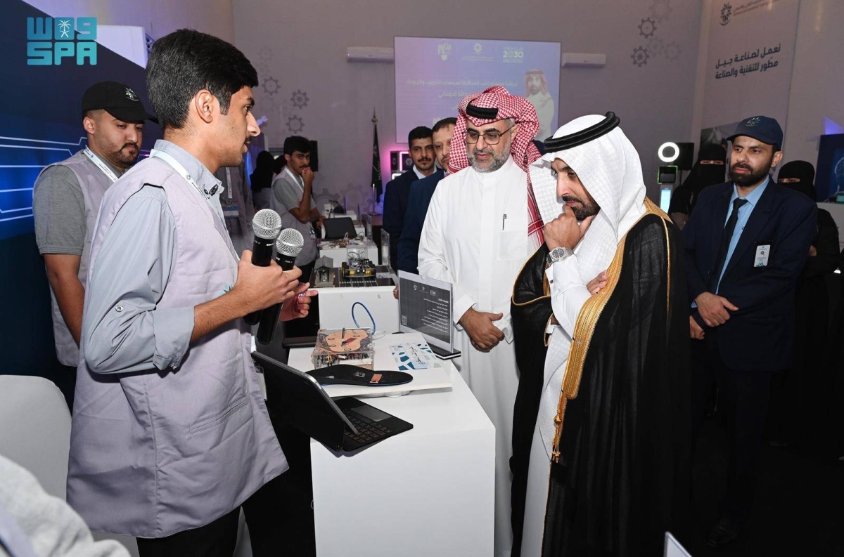 تدشين-معرض-
«مبتكرون-2025»-في-«تقني-الشرقية»