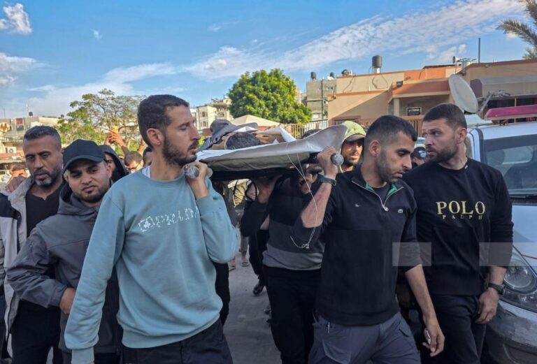 بينهما-طفل.-استشهاد-فلسطينيين-في-قصف-إسرائيلي-على-غزة