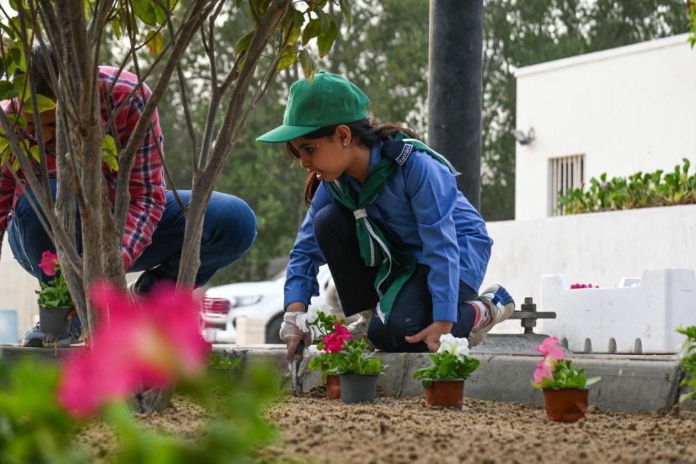 درس-“بيئي”.-أطفال-الظهران-يرسمون-لوحة-خضراء-في-حديقة-الأمانة