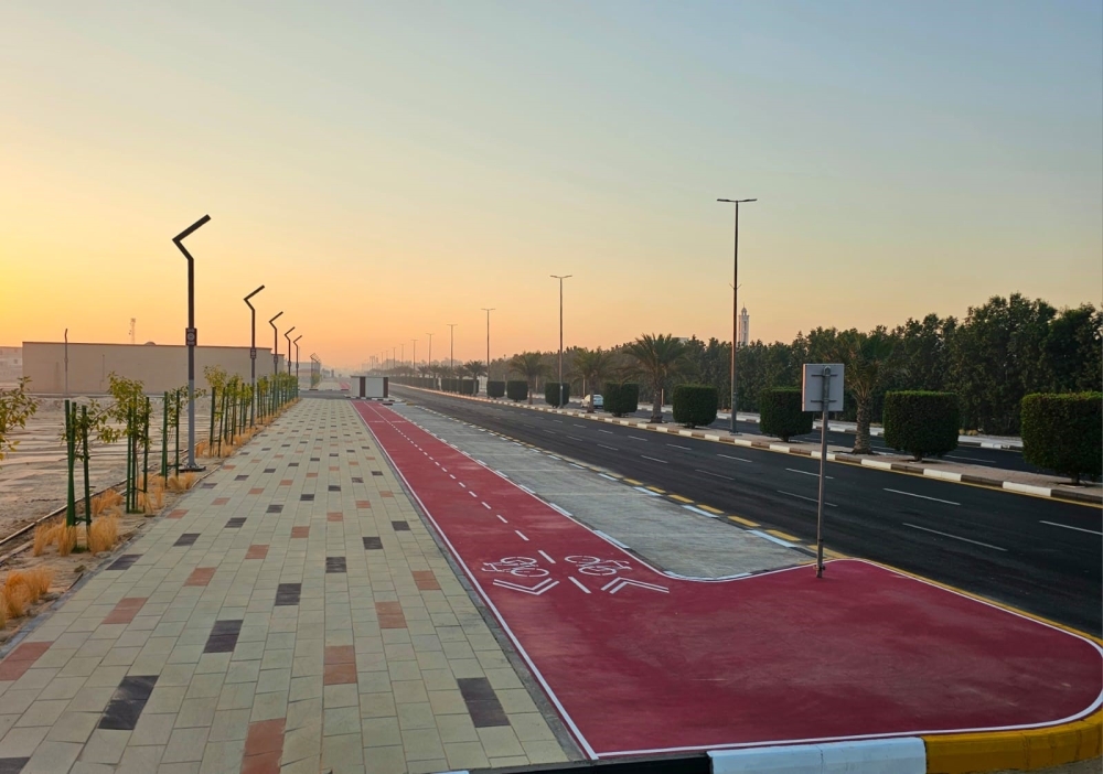 بطول-500-متر.-“عين-دار”-تدشن-مضمار-السوق-المركزي-بمسارات-ذكية