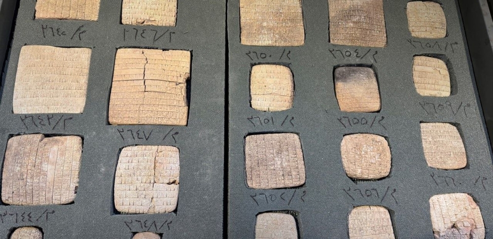 سوريا.-استعادة-أكثر-من-1400-قطعة-أثرية-إلى-متحف-إدلب