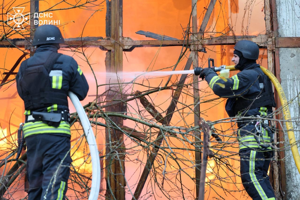 بمسيّرات-وصواريخ.-ضربات-روسية-مكثفة-على-مواقع-الطاقة-في-أوكرانيا