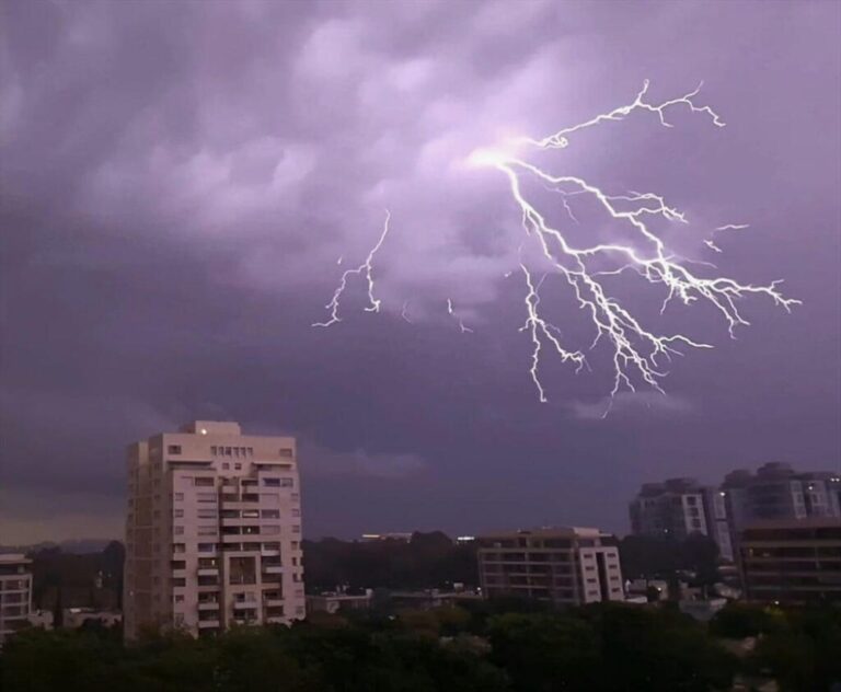 عاجل:-“الأرصاد”-يكشف-عن-توقعات-طقس-السعودية-حتى-الخميس.-وتحذير-مهم