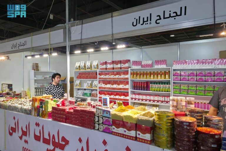 الصناعات-الإيرانية-حاضرة-في-معرض-المنتجات-العربية-والعالمية