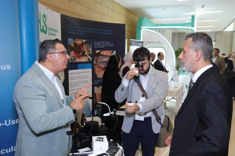 بث-جراحي-مباشر-وجلسات-تشريحية-متطورة-في-تجمع-نخبة-أطباء-العالم-في-الرياض