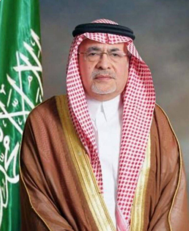 صحفيو-مكة-يستضيفون-وزير-الثقافة-والإعلام-الأسبق-في-لقاء-عن-الصحافة-السعودية