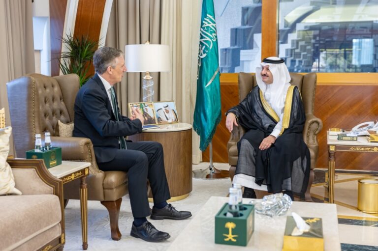 أمير-الشرقية-يستقبل-سفير-جمهورية-إيرلندا-لدى-المملكة