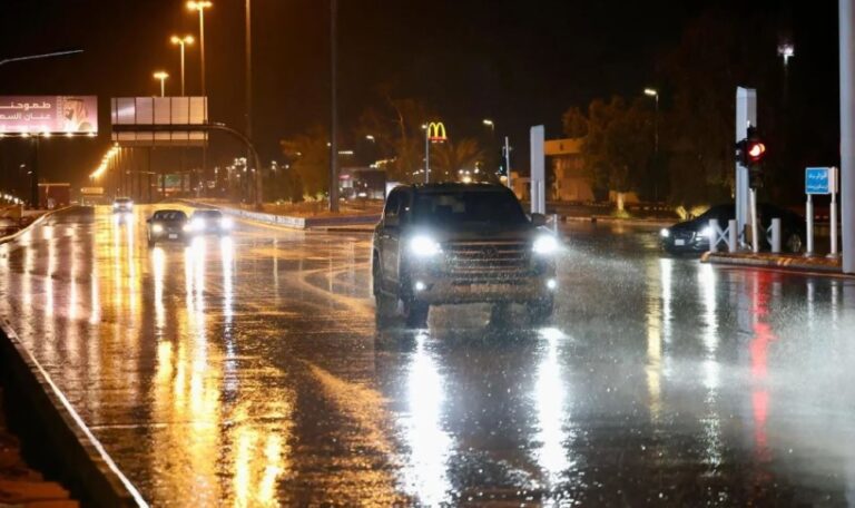 توقعات-بالمزيد.-أمطار-غزيرة-على-محافظة-رفحاء-ومراكزها