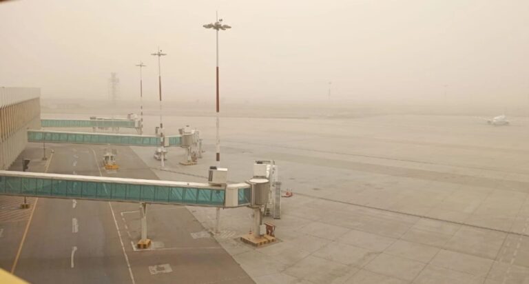 إغلاق-مطار-بغداد-الدولي-بسبب-سوء-الأحوال-الجوية