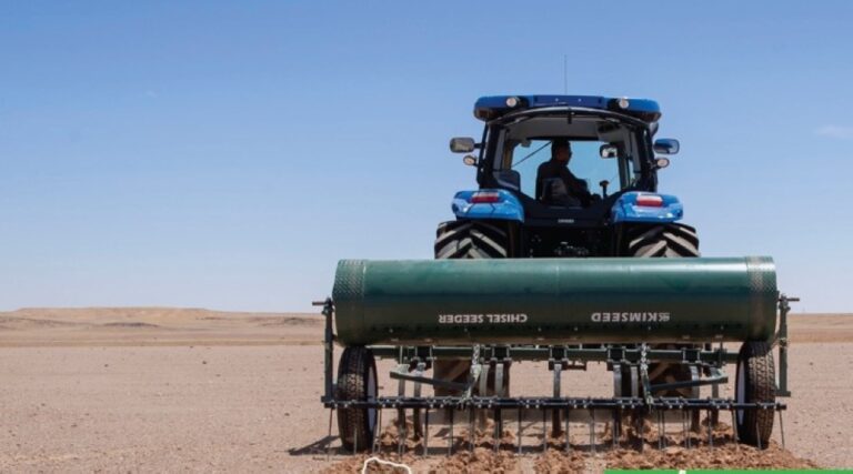 استخدامات-متعددة.-إطلاق-مبادرة-“نثر-البذور-في-المزارع-الخاصة”-بحائل