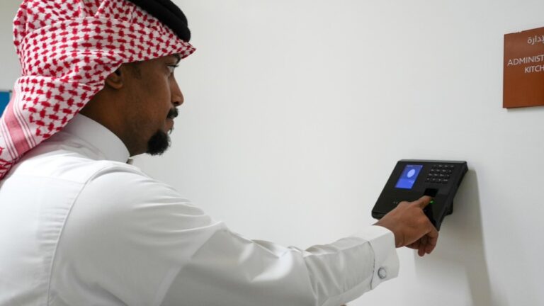 عاجل-|-“تعليم-الشرقية”-يستبق-دوام-الاثنين-بتحديث-إلزامي-وعاجل-لتطبيق-“حضوري”