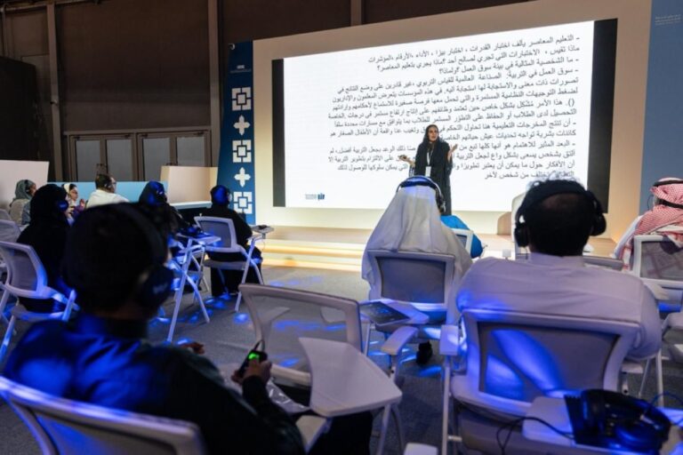 ورشة-عمل-
في-«كتاب-جدة»-حول-فلسفة-التربية