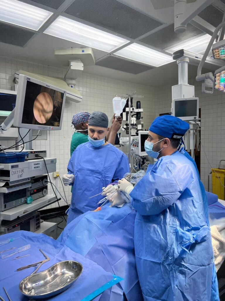 بدون-جراحة-خارجية.-نجاح-أول-ترميم-لمجرى-الدمع-بالرياض