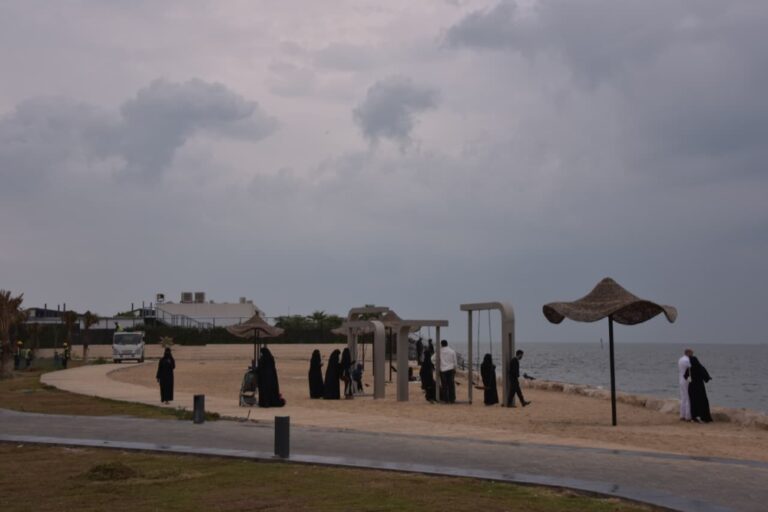 عاجل:-الإنذار-الأحمر-بالشرقية.-أمطار-غزيرة-وسيول-حتى-6-مساءً