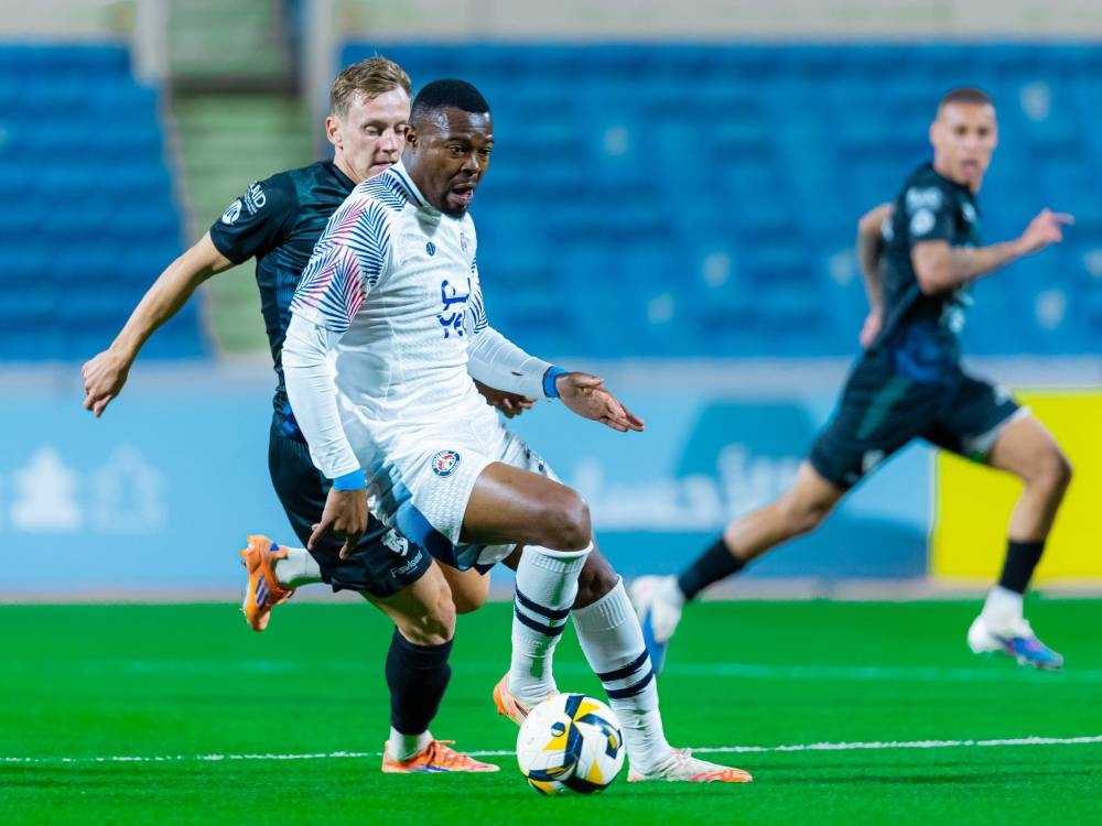 العربي-والعدالة-للهروب-من-الخطر