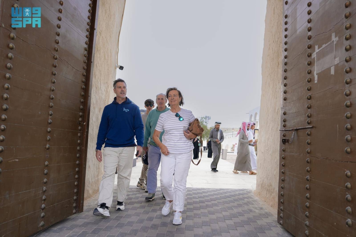 هيئة-التراث-تختتم-مهرجان-
«البشت-الحساوي»-وتحتفي-بإرث-لا-يغيب