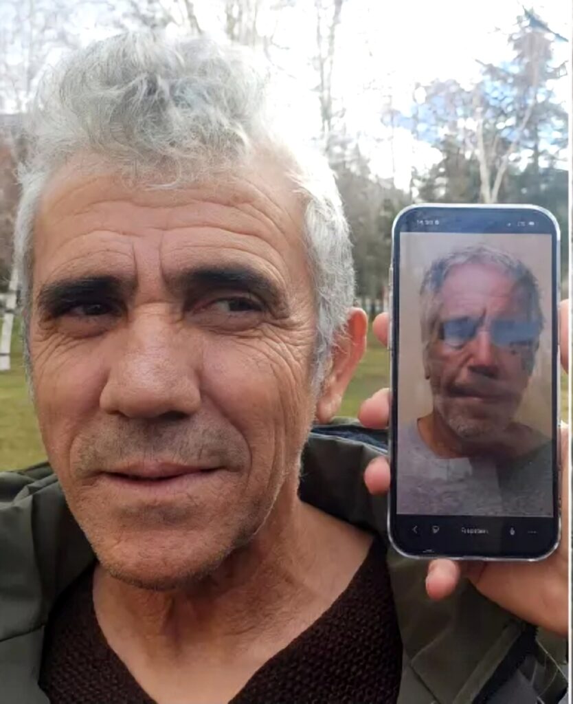 الشبه-مع-إبستين-يحول-حياة-تركي-إلى-جحيم