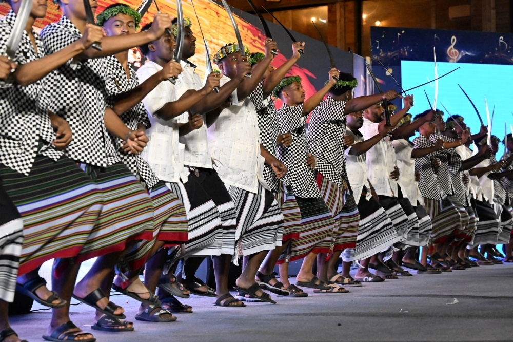 سـاحـة-الرسـامـيـن