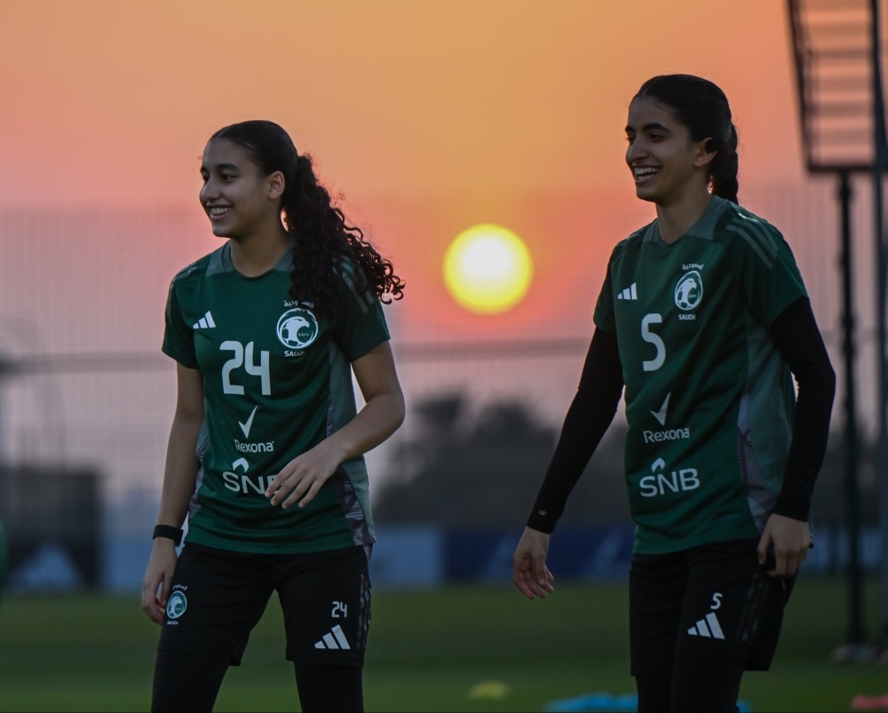 أخضر-الشابات-يواصل-تحضيراته