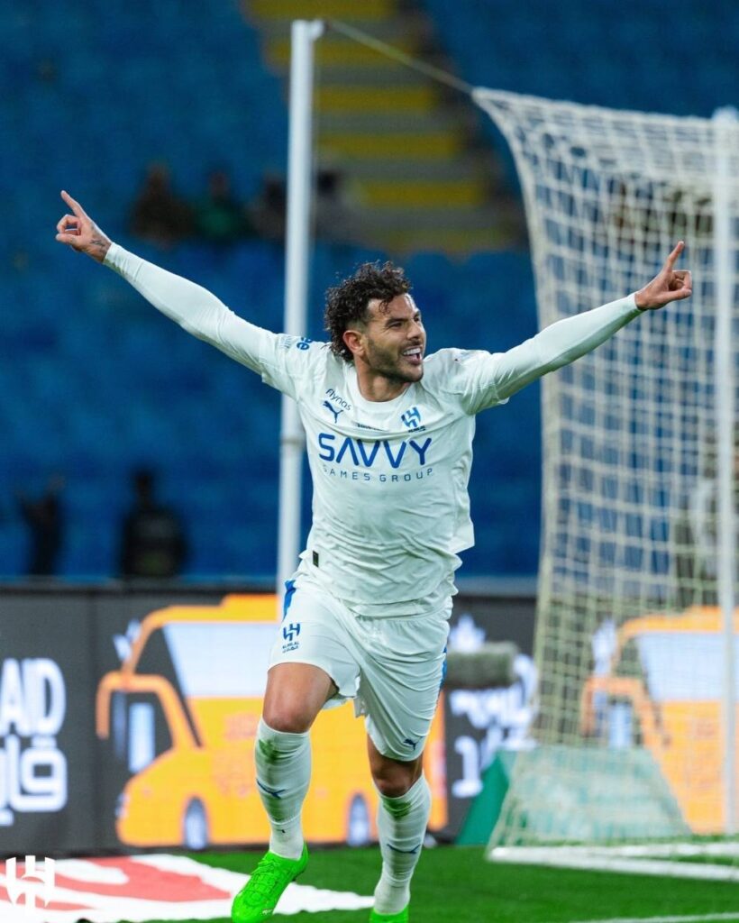 الهلال-يسابق-الزمن-لتجهيز-هرنانديز