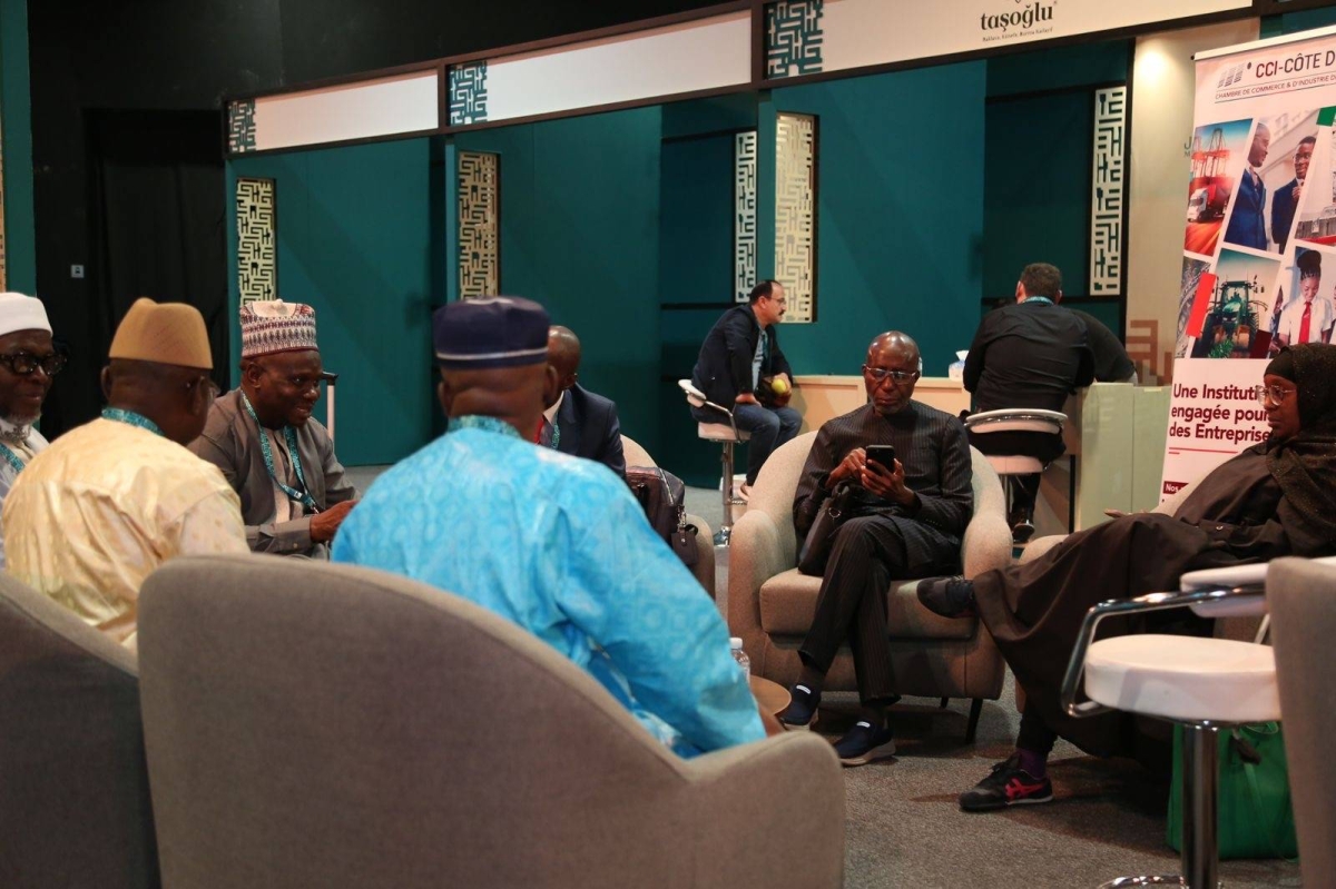 منتدى-مكة-للحلال-يختتم-أعمال-نسخته-الثالثة-برعاية-وزير-التجارة-ومشاركة-دولية-رفيعة-المستوى