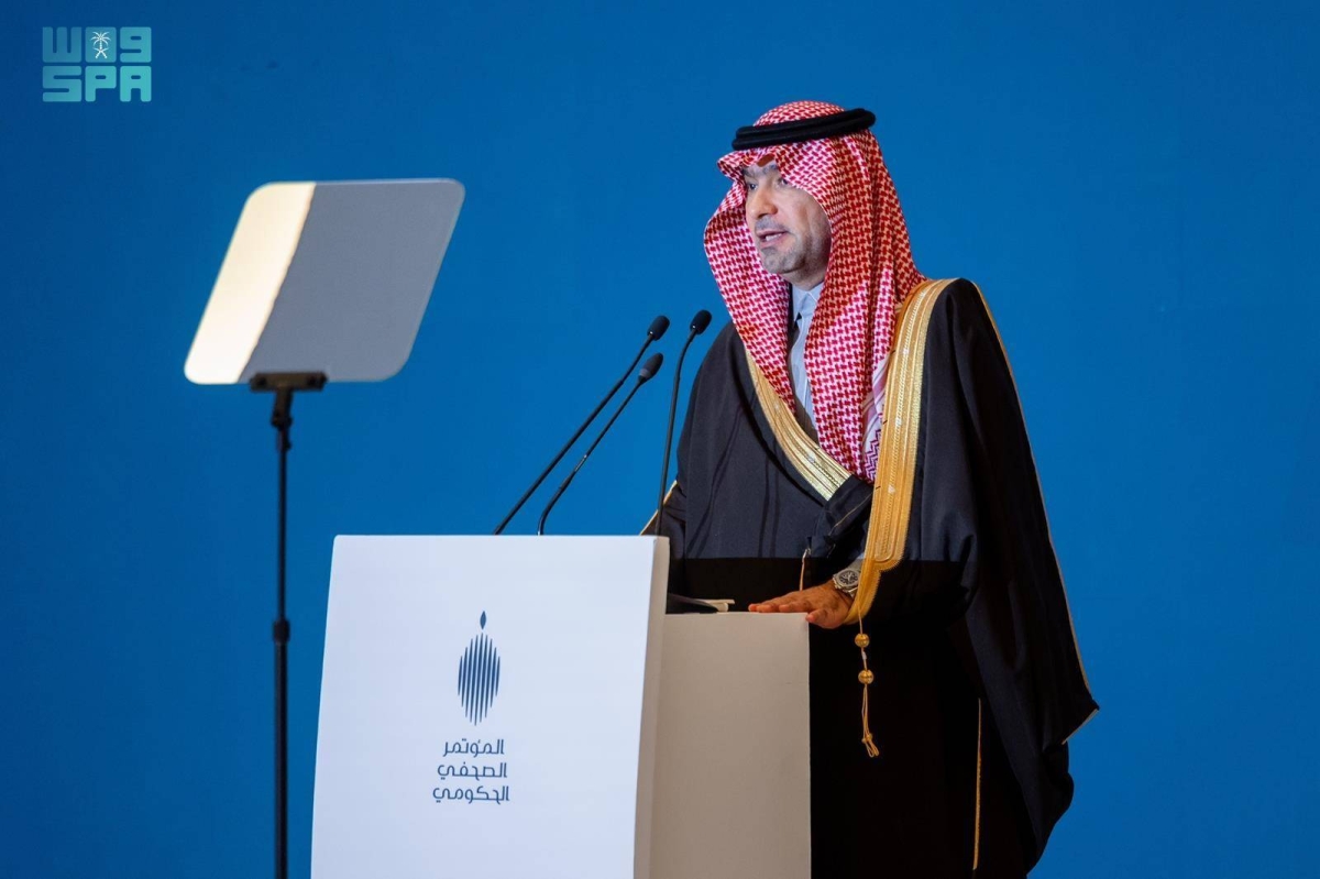 وزير-الإسكان:-خدمة-التوقيع-الالكتروني-أسهمت-في-تقليص-رحلة-التملك-إلى-يومين