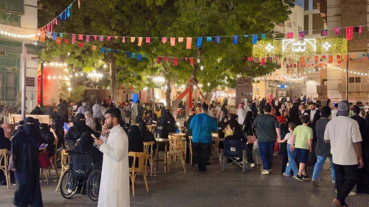 جدة-التاريخية:-سحر-المكان-وروحانية-الزمان-تستقطب-الزوار