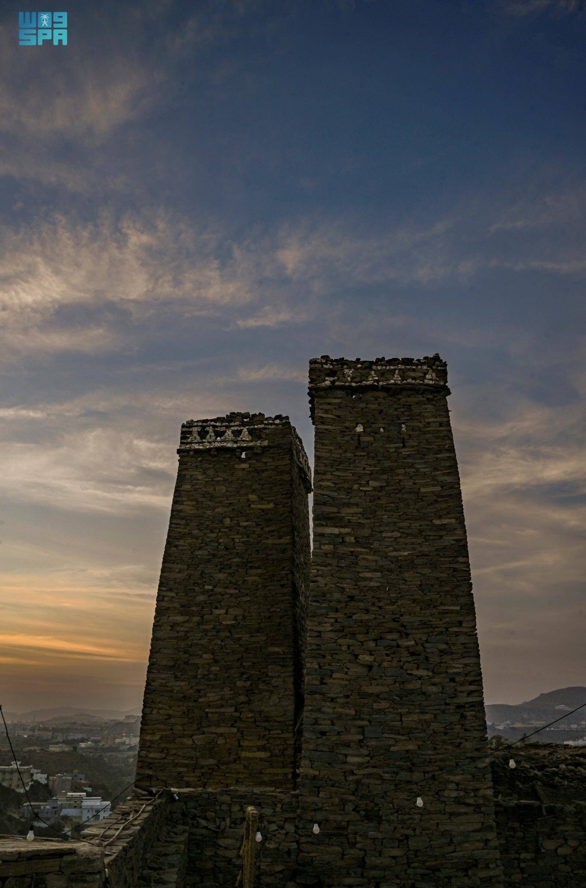 العمارة-الحجرية-في-الباحة-تجسد-قيم-التأسيس-والاستقرار