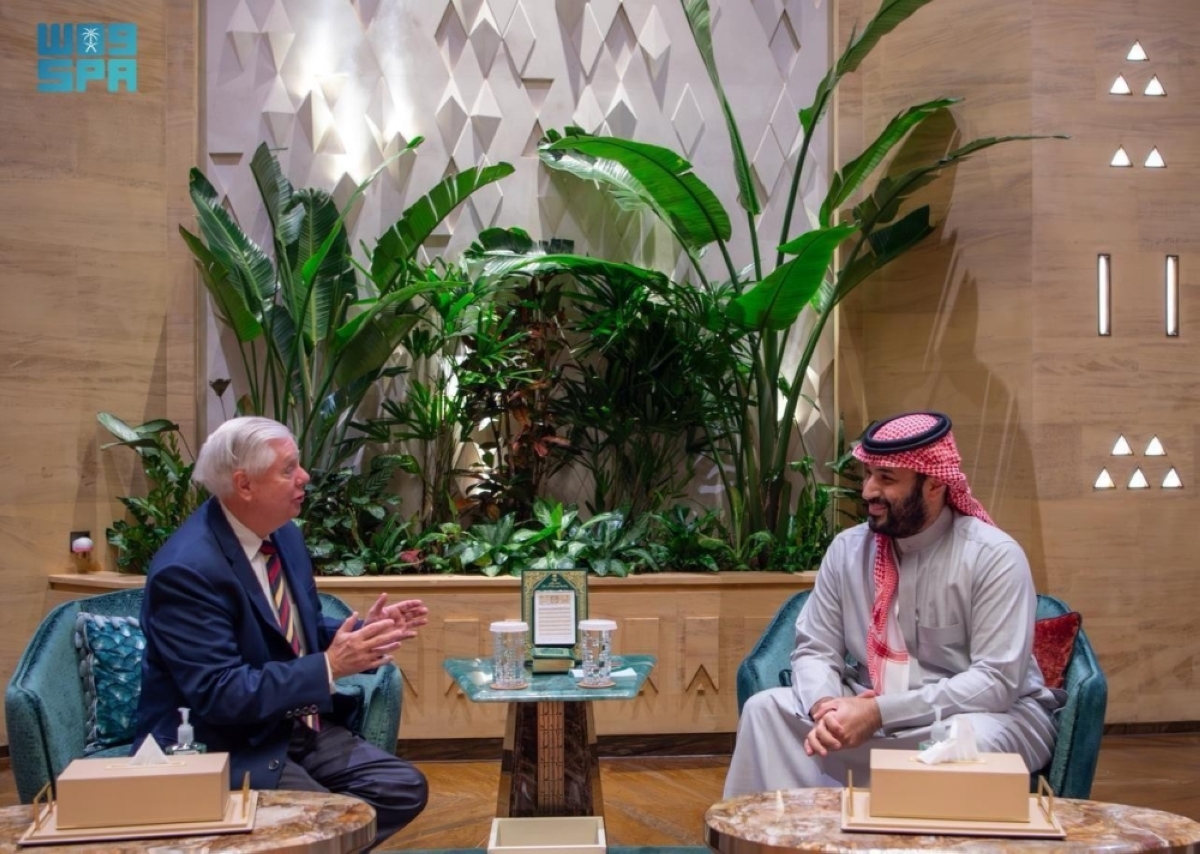 ولي-العهد-يجتمع-مع-السيناتور-الأمريكي-ليندسي-غراهام