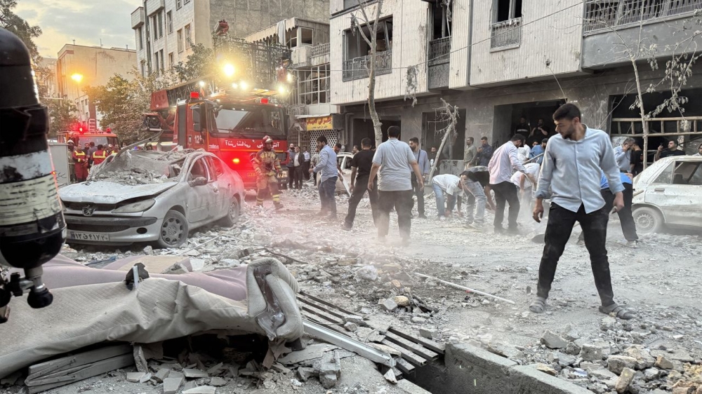 الصين-تطالب-مواطنيها-بمغادرة-إيران