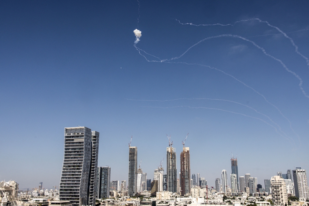 سماع-دوي-انفجارات-في-الأراضي-المحتلة