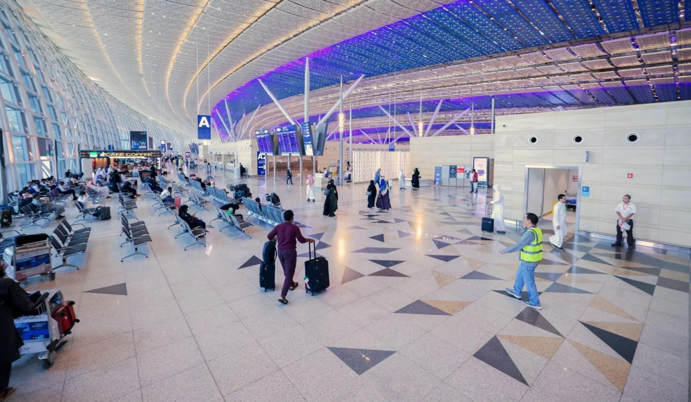 عاجل-“الداخلية”-تخصص-الرقم-992-لتواصل-الخليجيين-العالقين-في-مطارات-المملكة