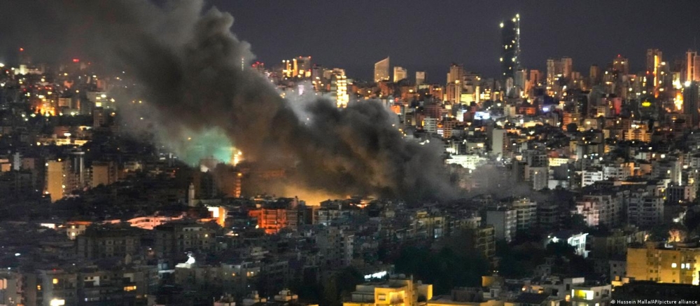 حكومة-بيروت-تتبرأ.-الاحتلال-يقصف-مناطق-عديدة-في-لبنان