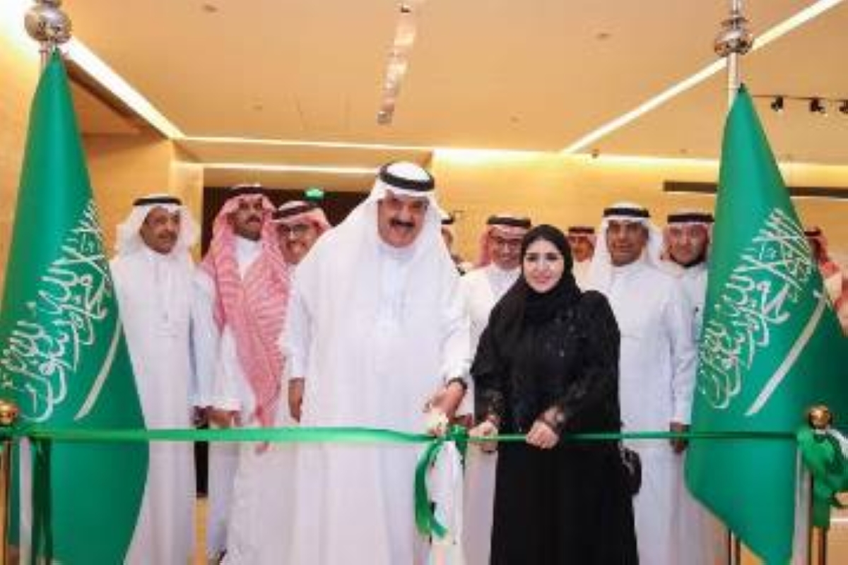 روح-التأسيس-في-لوحات-الإبداع:-ملتقى-ثقافي-ومعرض-تشكيلي-يكرم-الفن-السعودي