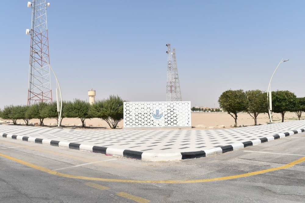 تصاميم-هندسية-لتجميل-محيط-محولات-الكهرباء-في-شوارع-مليجة