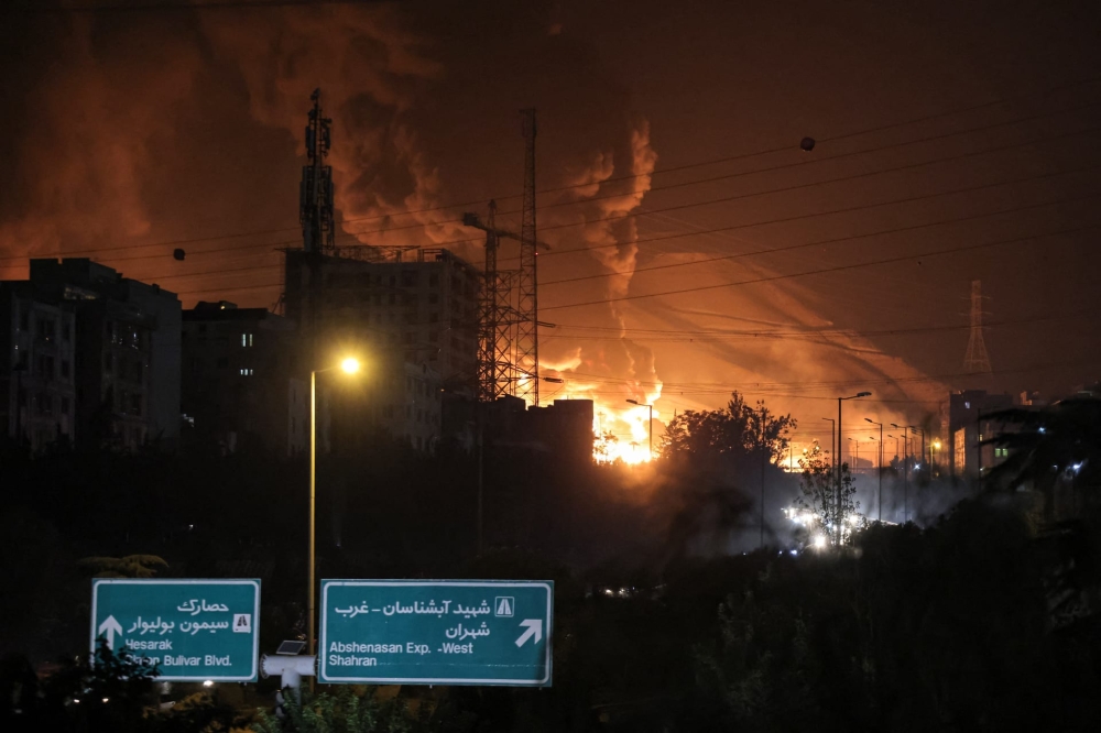 الجيش-الأمريكي-يضرب-أكثر-من-1250-هدفًا-في-إيران-منذ-بدء-العملية