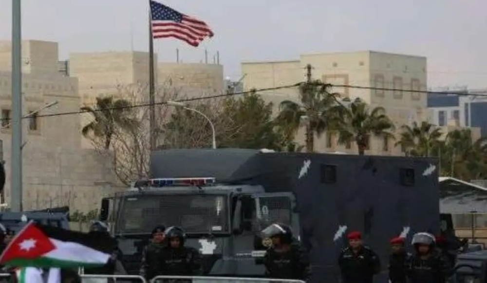 السفارة-الأمريكية-في-عمّان-بالأردن-تعلن-إخلاء-مقرها.-وتكشف-عن-السبب