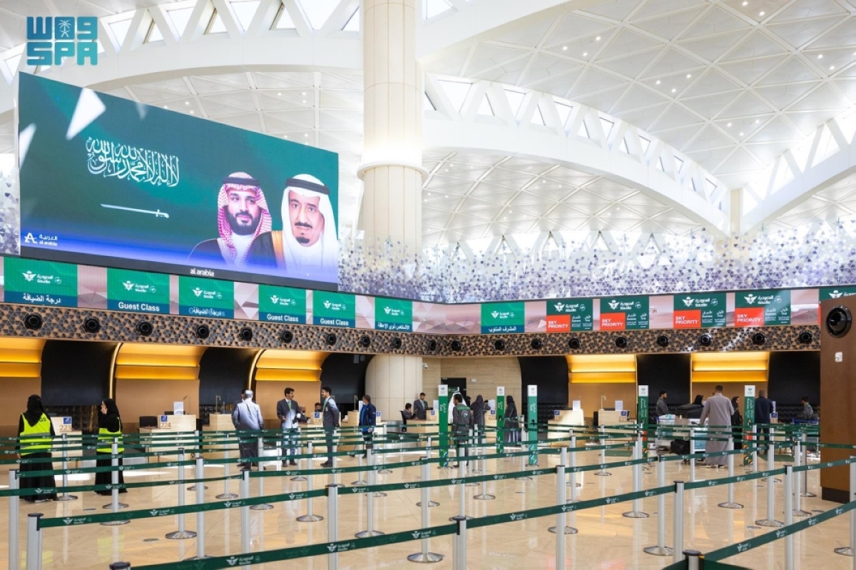 نجاح-تنفيذ-أكبر-عملية-مناقلة-للصالات-
في-مطار-الملك-خالد-الدولي