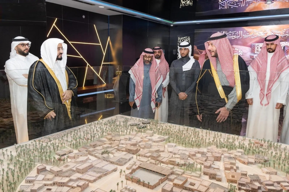 نائب-أمير-المدينة-المنورة-يطلع-على-أحدث-تقنيات-معرض-ومتحف-السيرة-النبوية
