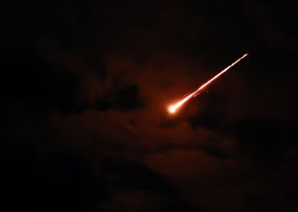 قطر-تتصدى-لصاروخ-باليستي-وسقوط-آخر-في-قاعدة-العديد-دون-خسائر