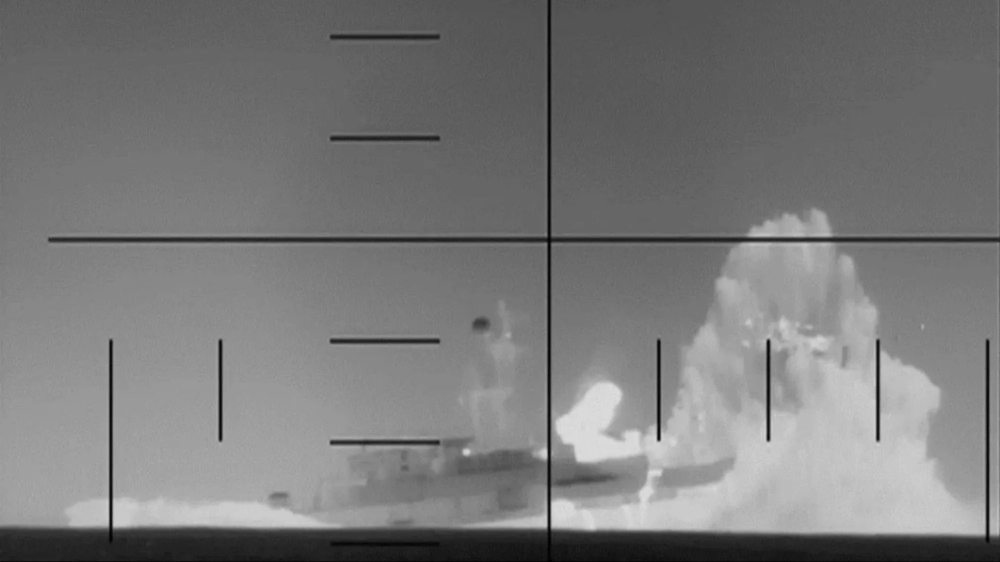 انتشال-جثث-87-بحارًا-من-فرقاطة-إيرانية-أغرقتها-أمريكا