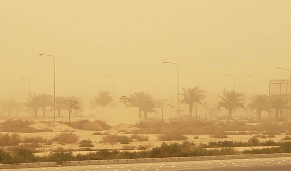 “الأرصاد”-ينبه-من-رياح-نشطة-وأتربة-مثارة-على-منطقة-نجران