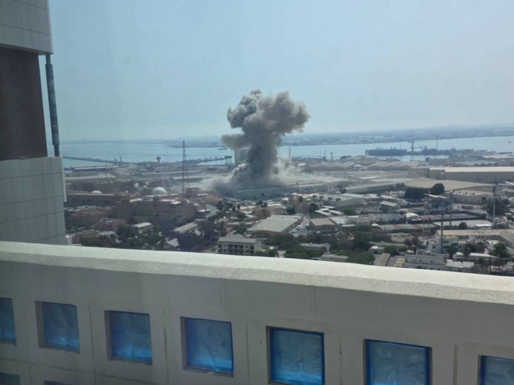 دوي-انفجارات-في-قطر-بعد-اعتراض-صواريخ-ومسيّرات-في-الأجواء