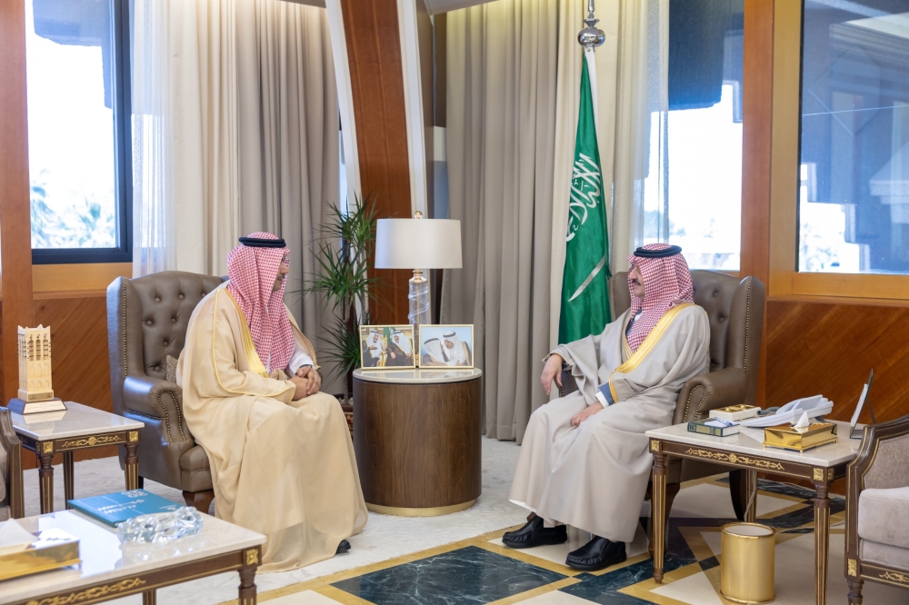 أمير-الشرقية-يطّلع-على-منجزات-وتطويرات-مستشفى-قوى-الأمن-بالدمام