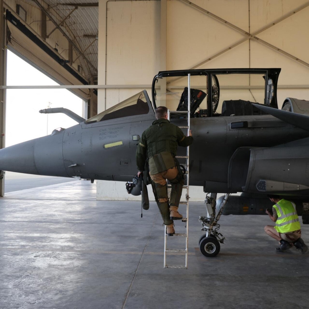 فرنسا-تستضيف-طائرات-أمريكية-في-قواعدها-بالشرق-الأوسط